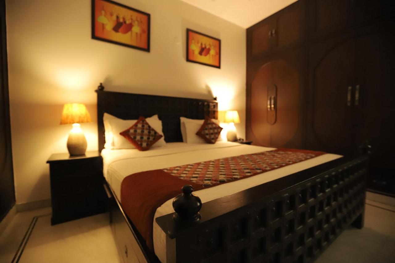 Mandakini Villa นิวเดลี ภายนอก รูปภาพ